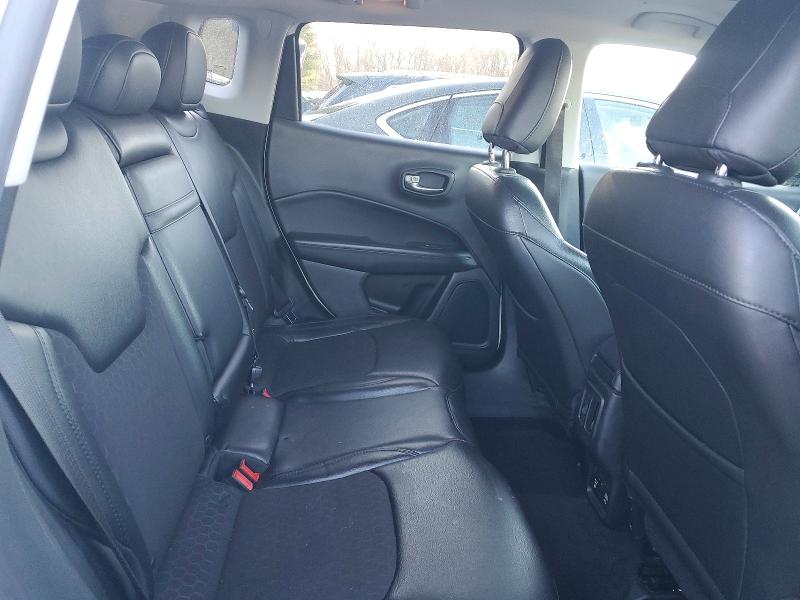 Photo 11 from auction – 2018 JEEP COMPASS with VIN 3C4NJDBB7JT395985