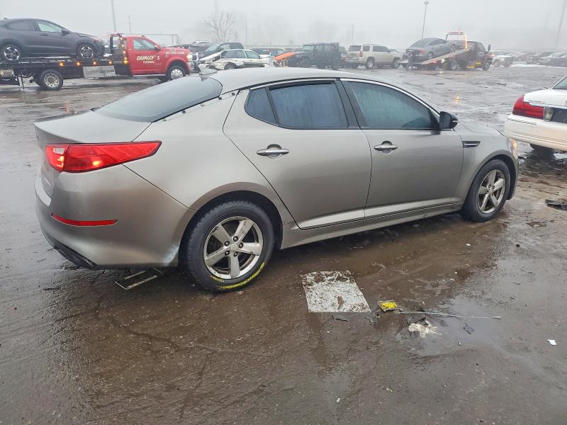 Photo 3 from auction – 2015 KIA OPTIMA LX with VIN 5XXGM4A73FG404679