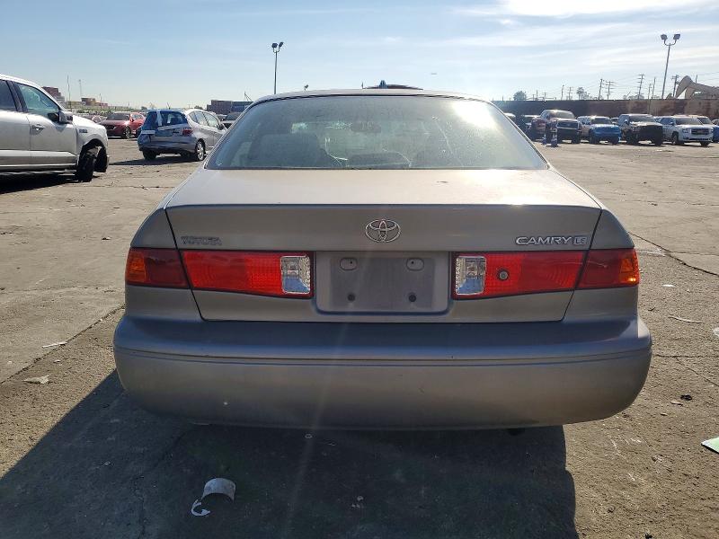Photo 6 from auction – 2001 TOYOTA CAMRY with VIN 4T1BG22K41U060268