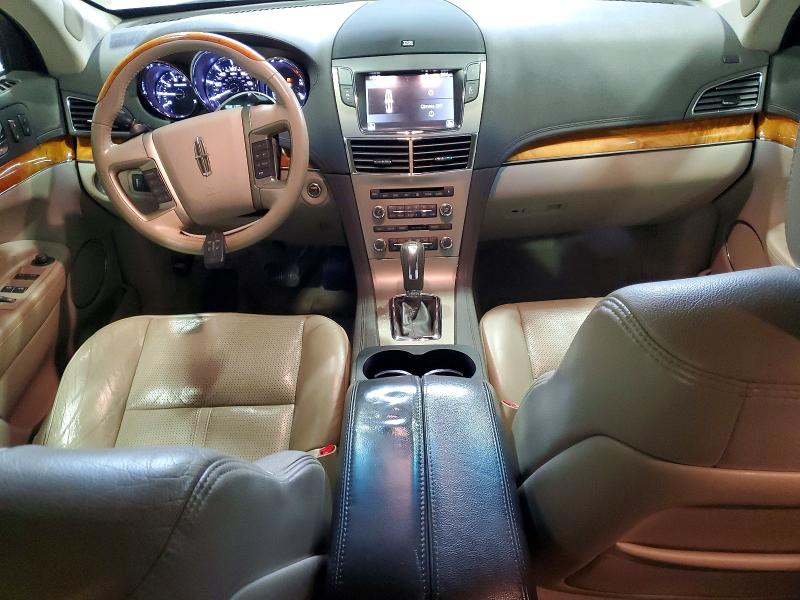 Photo 8 from auction – 2011 LINCOLN MKT with VIN 2LMHJ5AT3BBJ53852