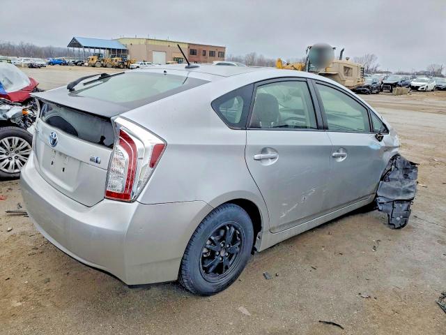 Photo 3 from auction – 2013 TOYOTA PRIUS with VIN JTDKN3DU2D5643998
