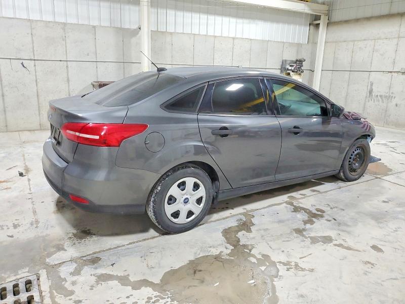 Photo 3 from auction – 2018 FORD FOCUS S with VIN 1FADP3E20JL325701