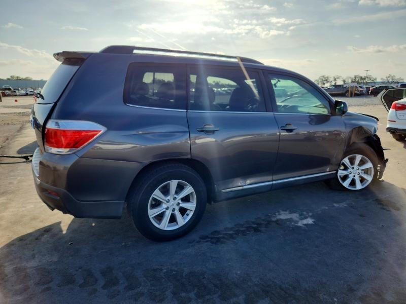 Photo 3 from auction – 2011 TOYOTA HIGHLANDER with VIN 5TDZA3EH5BS014898
