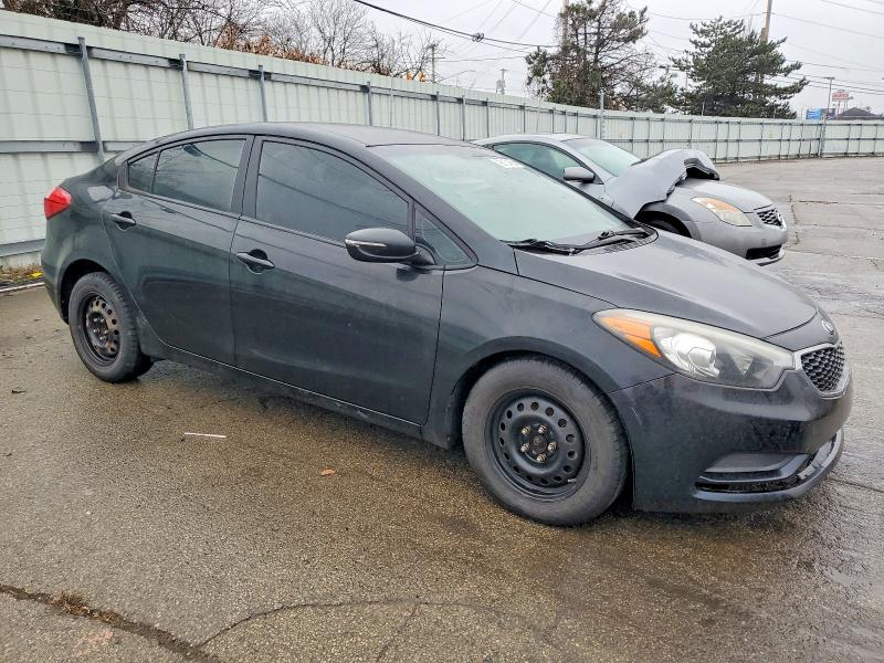 Photo 4 from auction – 2016 KIA FORTE LX with VIN KNAFX4A63G5549671