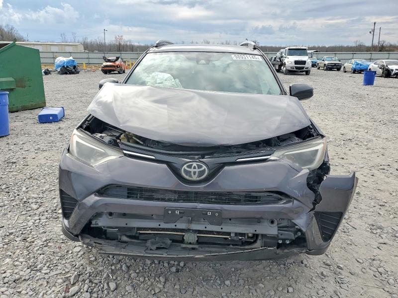 Photo 5 from auction – 2017 TOYOTA RAV4 LE with VIN JTMZFREV1HJ711940