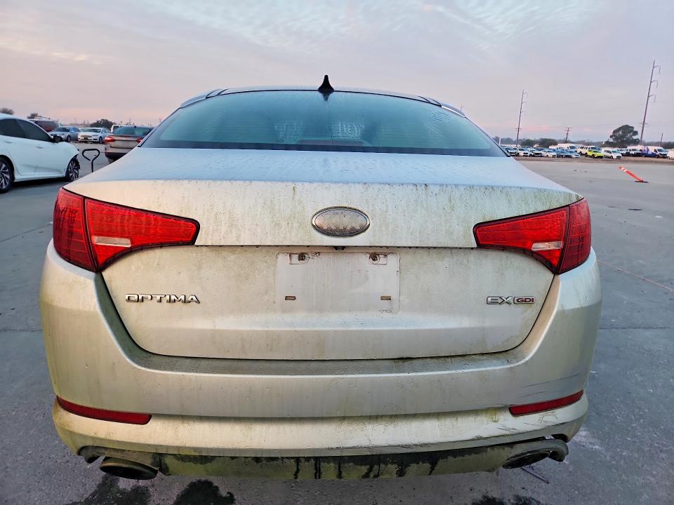 Photo 6 from auction – 2013 KIA OPTIMA EX with VIN 5XXGN4A75DG200718