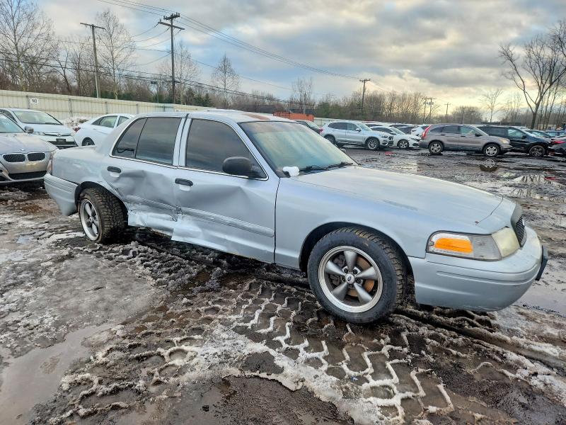 Photo 4 from auction – 2008 FORD CROWN VICT with VIN 2FAFP71V28X166256