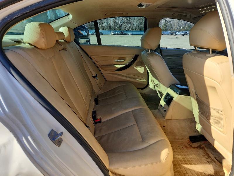 Photo 10 from auction – 2014 BMW 328 XI with VIN WBA3B3C59EJ979208