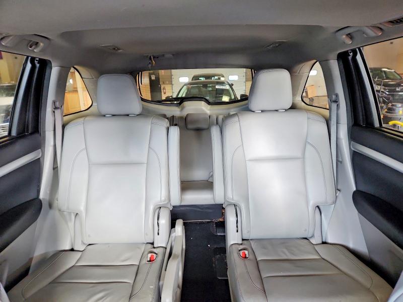 Photo 10 from auction – 2015 TOYOTA HIGHLANDER with VIN 5TDJKRFHXFS121026