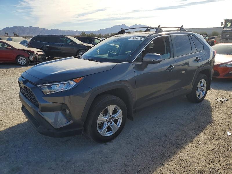TOYOTA RAV4 XLE 2019 with VIN JTMW1RFV6KD013717 - Photo from auction