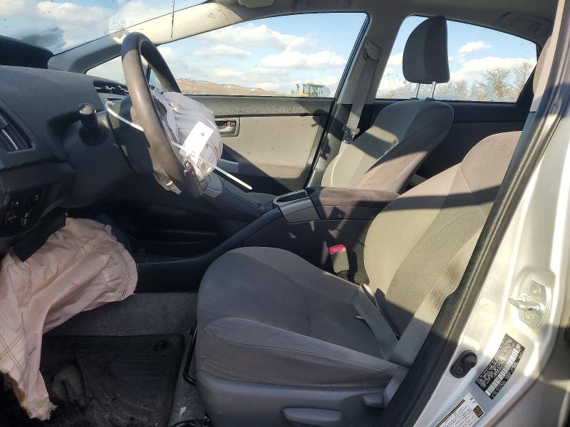 Photo 7 from auction – 2013 TOYOTA PRIUS with VIN JTDKN3DU0D5661870