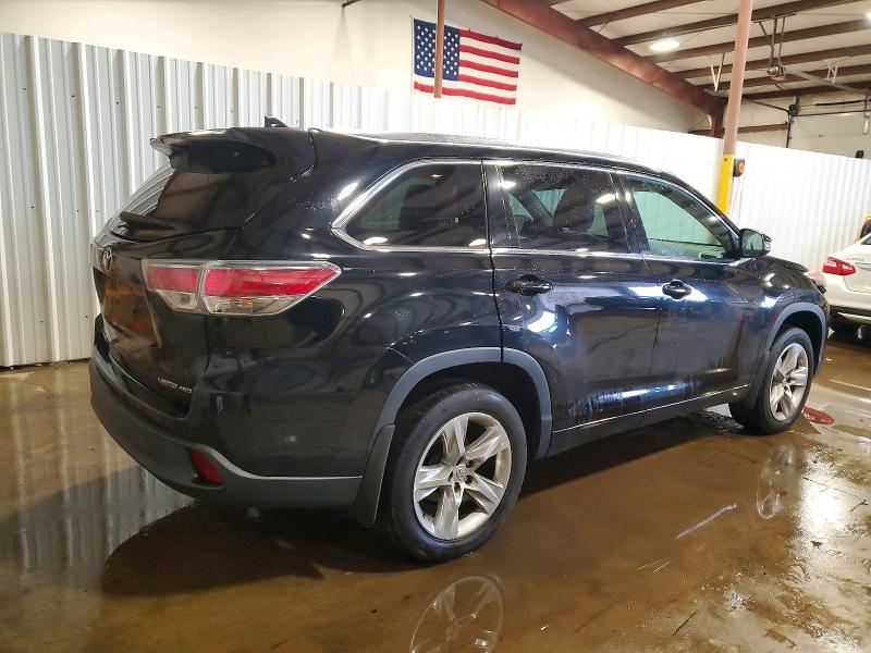 Photo 3 from auction – 2015 TOYOTA HIGHLANDER with VIN 5TDDKRFH0FS134350