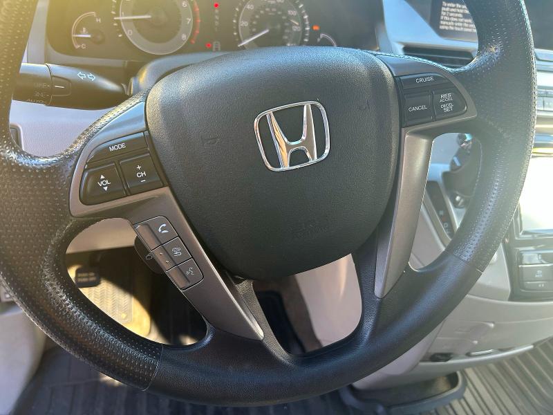 Photo 12 from auction – 2015 HONDA ODYSSEY with VIN 5FNRL5H46FB077923