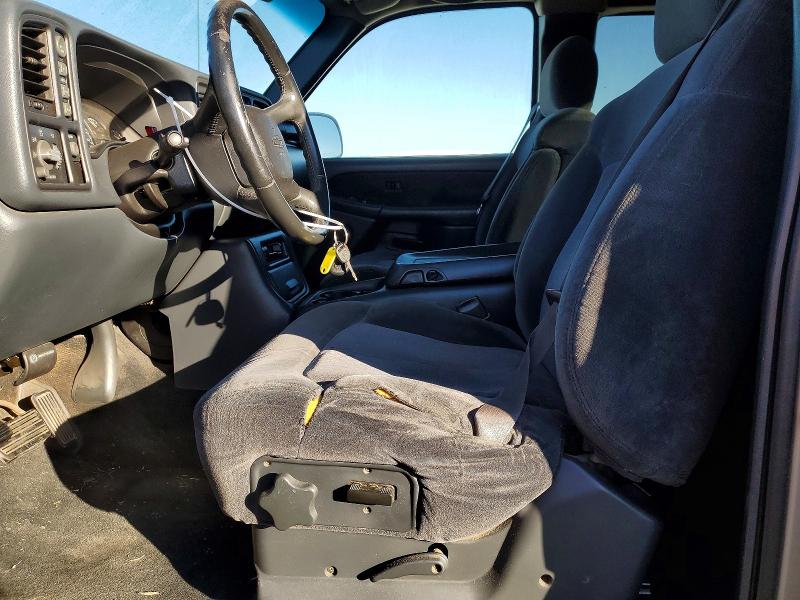 Photo 7 from auction – 2000 CHEVROLET SILVERADO with VIN 1GCEK19T4YE386861
