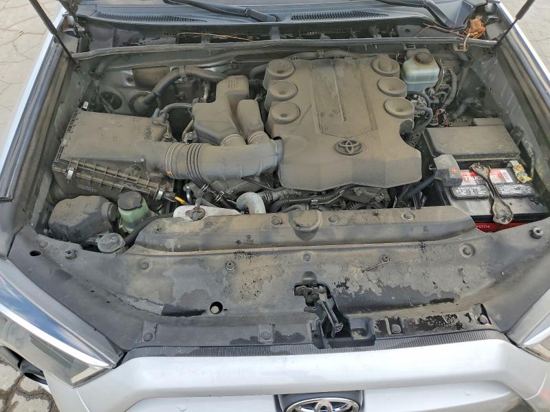 Photo 12 from auction – 2015 TOYOTA 4RUNNER SR with VIN JTEBU5JR6F5262300