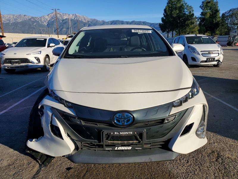 Photo 5 from auction – 2017 TOYOTA PRIUS PRIM with VIN JTDKARFP5H3038803