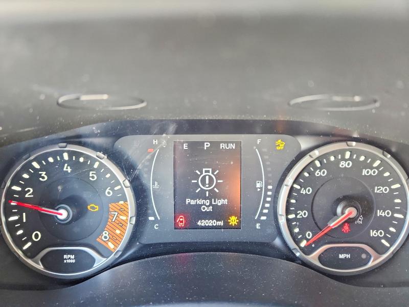 Photo 9 from auction – 2021 JEEP RENEGADE with VIN ZACNJDAB5MPM23289