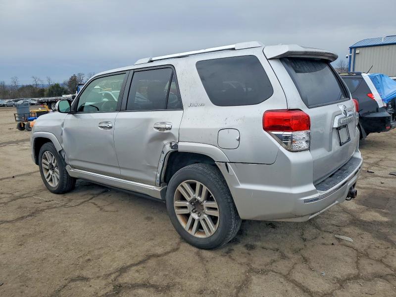 Photo 2 from auction – 2012 TOYOTA 4RUNNER SR with VIN JTEBU5JR5C5099098