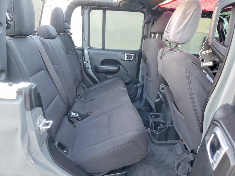 Photo 10 from auction – 2022 JEEP GLADIATOR with VIN 1C6HJTAG9NL171792