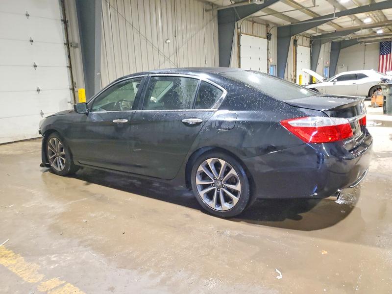 Photo 2 from auction – 2015 HONDA ACCORD SPO with VIN 1HGCR2F53FA181813