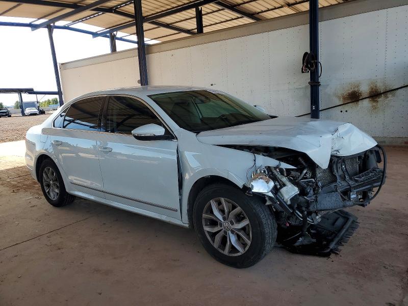 Photo 4 from auction – 2017 VOLKSWAGEN PASSAT with VIN 1VWAT7A34HC014326