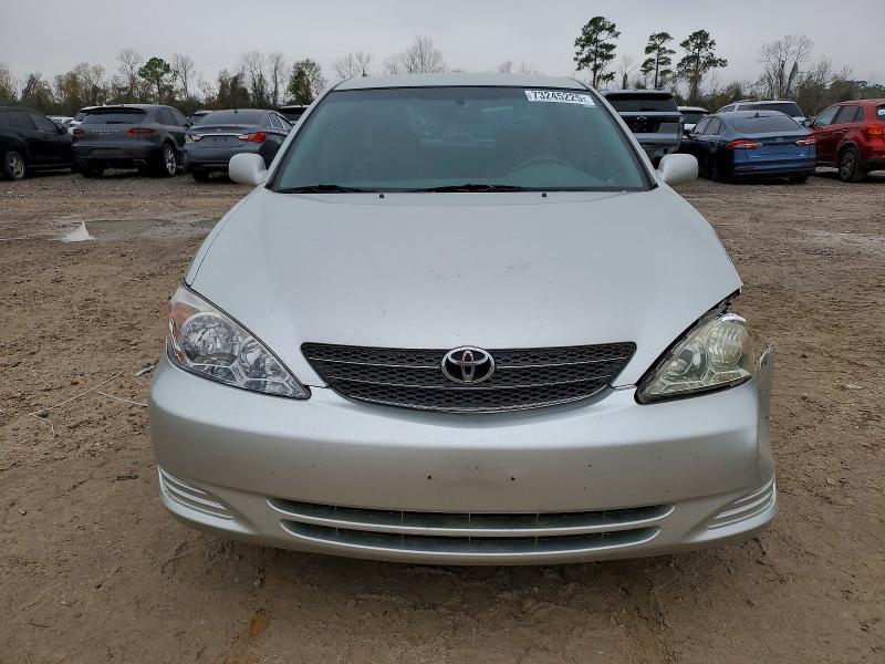 Photo 5 from auction – 2002 TOYOTA CAMRY with VIN 4T1BE32K82U551519