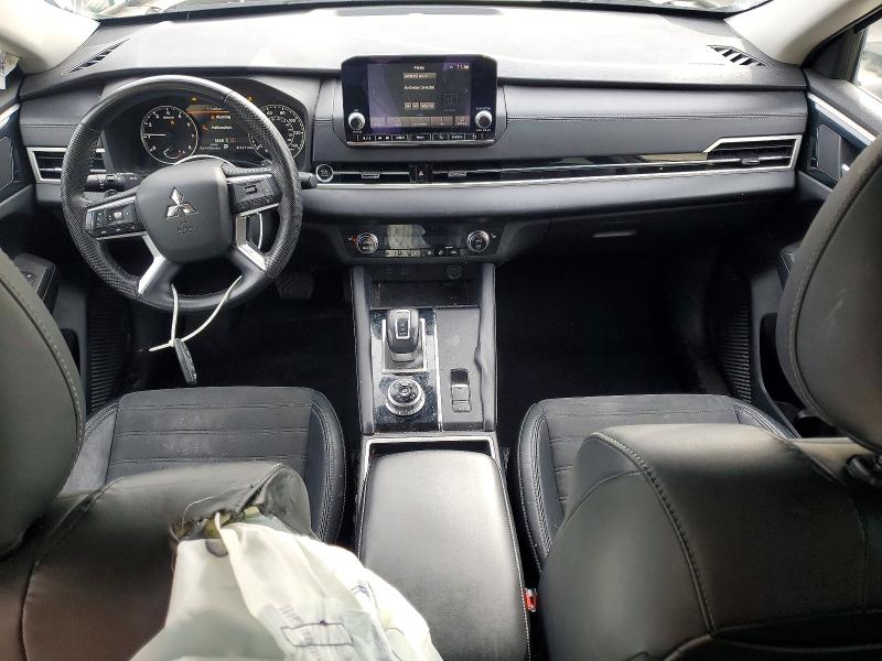 Photo 8 from auction – 2023 MITSUBISHI OUTLANDER with VIN JA4J3UA84PZ024681