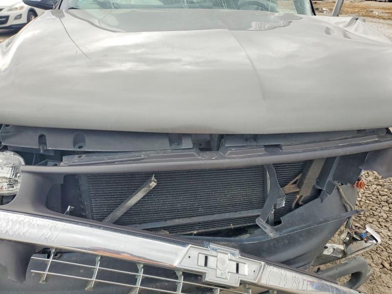 Photo 11 from auction – 2000 CHEVROLET SILVERADO with VIN 2GCEK19T1Y1220136