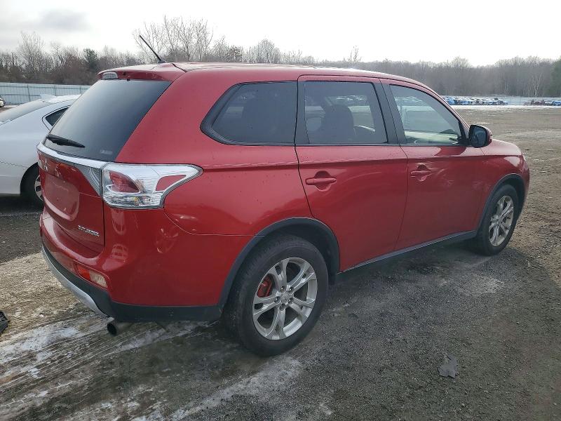 Photo 3 from auction – 2015 MITSUBISHI OUTLANDER with VIN JA4AZ3A38FZ000718