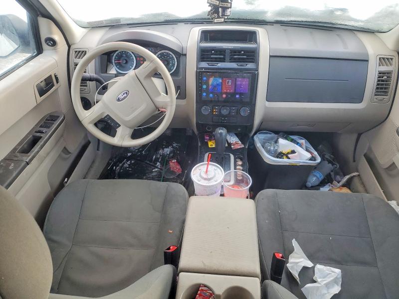 Photo 8 from auction – 2011 FORD ESCAPE XLS with VIN 1FMCU9C77BKC30894