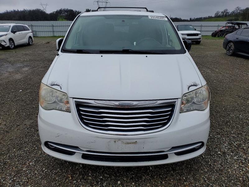 Photo 5 from auction – 2014 CHRYSLER TOWN & COU with VIN 2C4RC1BG2ER247371