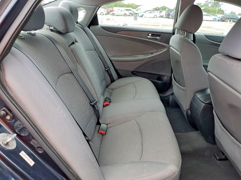 Photo 10 from auction – 2011 HYUNDAI SONATA with VIN 5NPEB4AC3BH078746