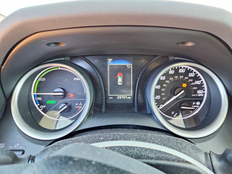 Photo 9 from auction – 2020 TOYOTA CAMRY with VIN 4T1C31AK7PU604895