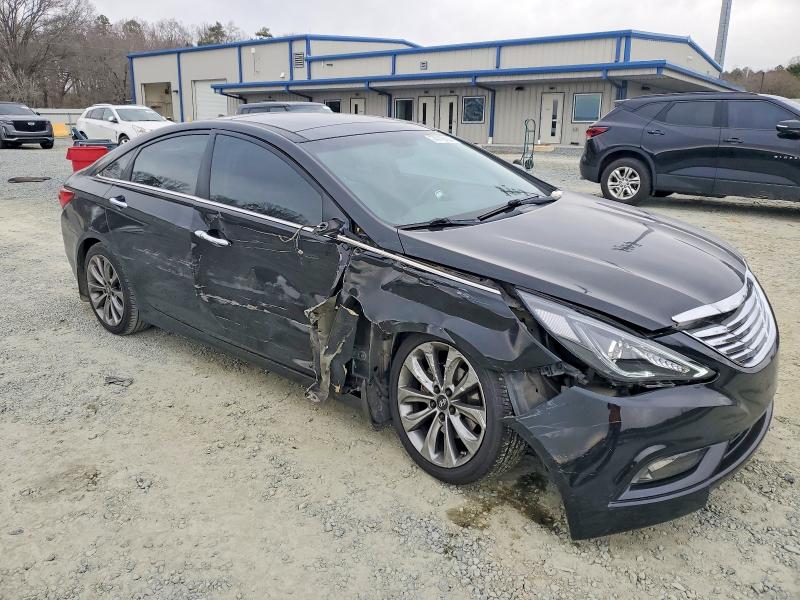 Photo 4 from auction – 2012 HYUNDAI SONATA SE with VIN 5NPEC4AB4CH430030