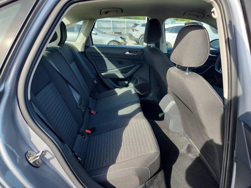 Photo 10 from auction – 2024 VOLKSWAGEN JETTA S with VIN 3VW5M7BU1RM011048