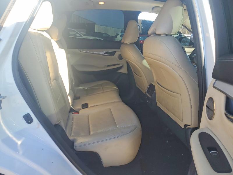 Photo 10 from auction – 2019 INFINITI QX50 with VIN 3PCAJ5M19KF107084