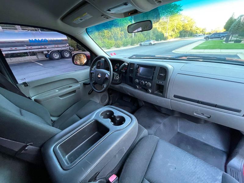 Photo 9 from auction – 2011 CHEVROLET SILVERADO with VIN 1GCNCPEA6BZ279606