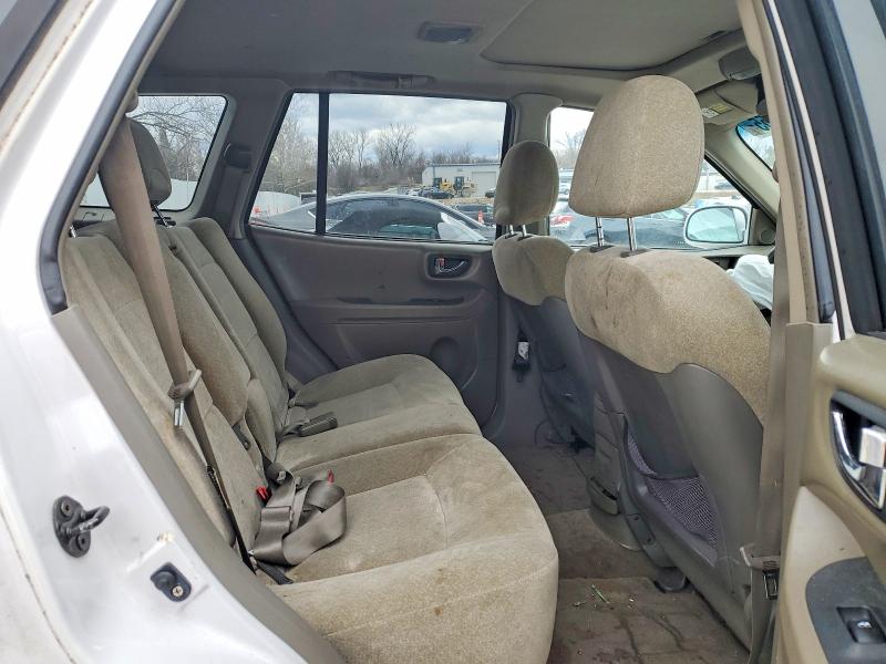 Photo 11 from auction – 2004 HYUNDAI SANTA FE with VIN KM8SC13D34U841597