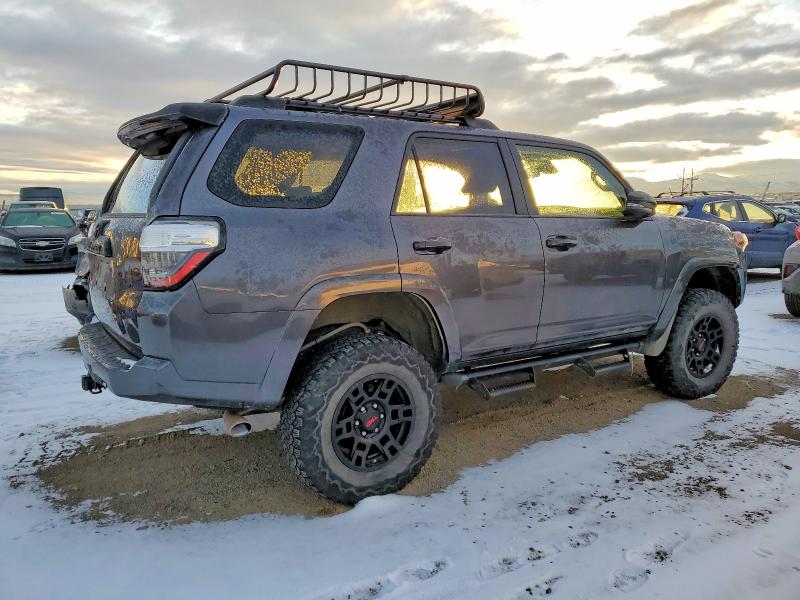 Photo 3 from auction – 2021 TOYOTA 4RUNNER with VIN JTEHU5JRXM5953112