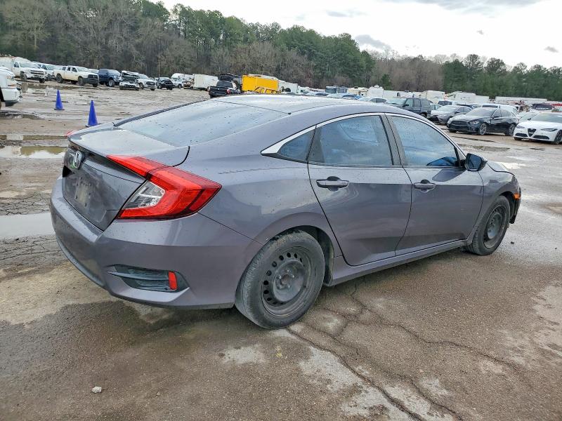 Photo 3 from auction – 2017 HONDA CIVIC LX with VIN 19XFC2F57HE008938