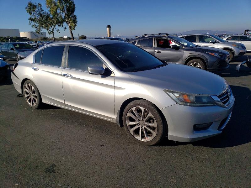Photo 4 from auction – 2015 HONDA ACCORD SPO with VIN 1HGCR2F57FA089264