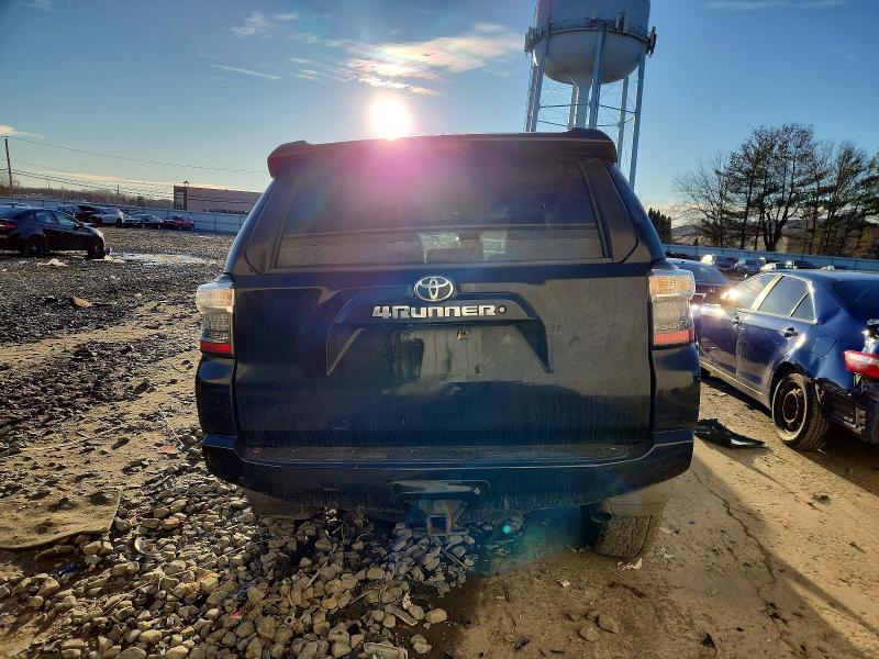 Photo 6 from auction – 2016 TOYOTA 4RUNNER with VIN JTEBU5JR8G5337564