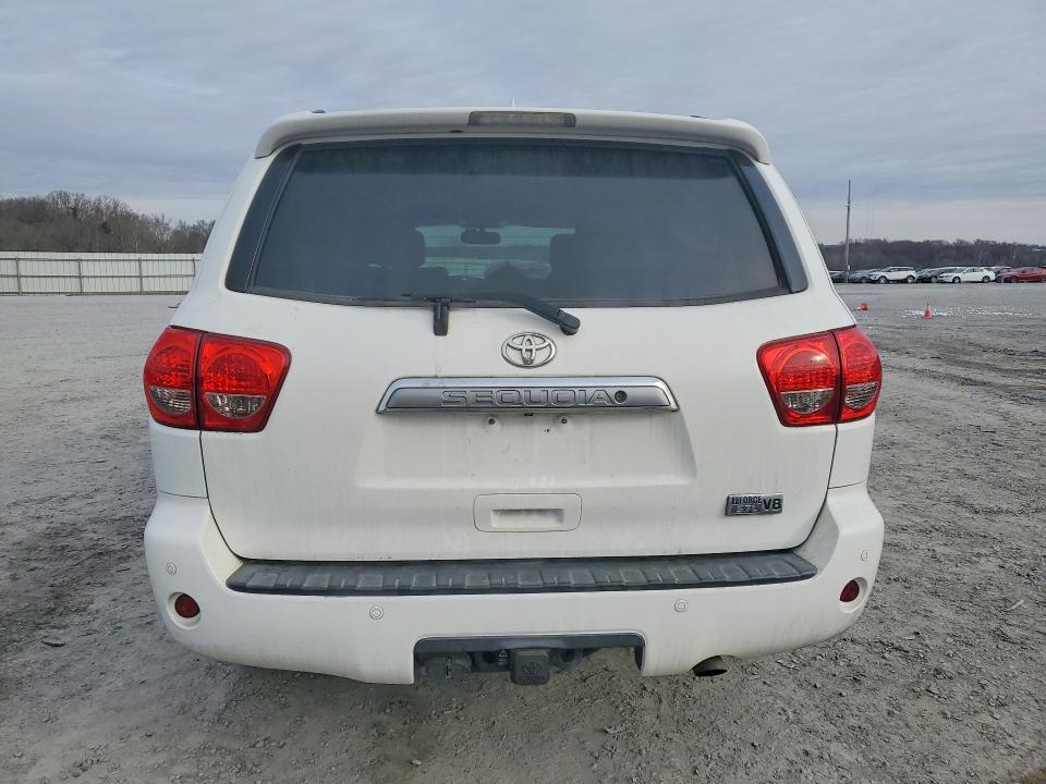 Photo 6 from auction – 2013 TOYOTA SEQUOIA with VIN 5TDJY5G19DS090888