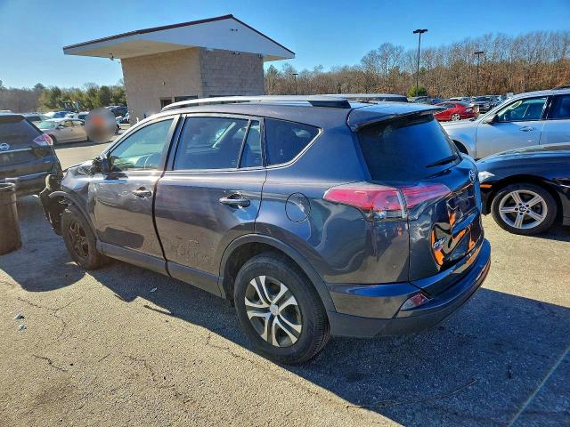 Photo 2 from auction – 2018 TOYOTA RAV4 LE with VIN JTMBFREVXJJ222010
