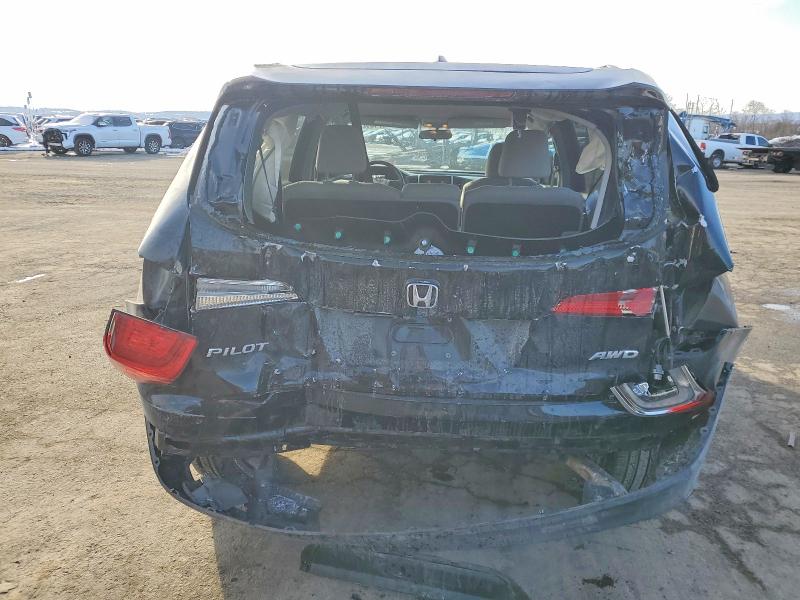 Photo 6 from auction – 2016 HONDA PILOT EX with VIN 5FNYF6H3XGB090174