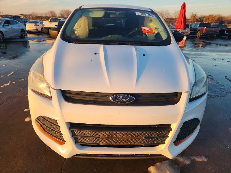 Photo 5 from auction – 2013 FORD ESCAPE S with VIN 1FMCU0F77DUC85571