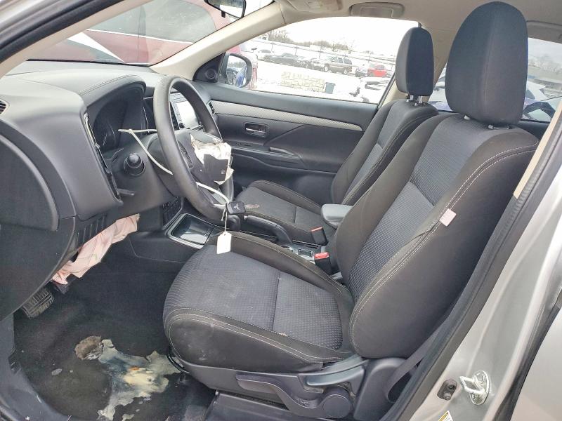 Photo 7 from auction – 2018 MITSUBISHI OUTLANDER with VIN JA4AD2A34JZ054907