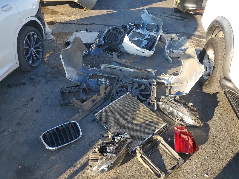 Photo 13 from auction – 2019 BMW X3 SDRIVE3 with VIN 5UXTR7C55KLR50311