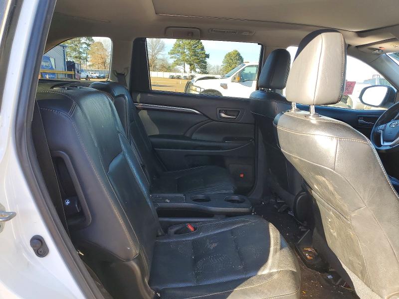 Photo 11 from auction – 2015 TOYOTA HIGHLANDER with VIN 5TDYKRFH5FS103242