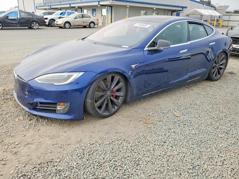 TESLA MODEL S 2017 with VIN 5YJSA1E49HF190272 - Photo from auction